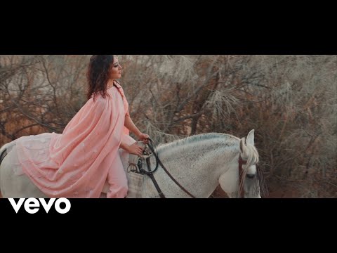 download lagu mp3 mp4 Julia Garrido, download lagu Julia Garrido gratis, unduh video klip Julia Garrido