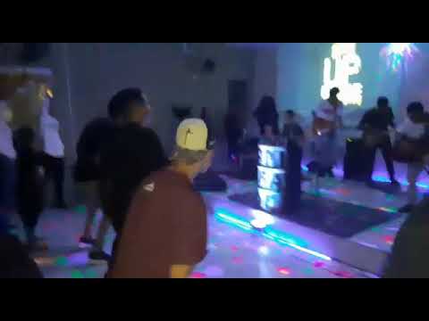 O céu ficou baixinho