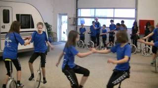 preview picture of video 'HUCK unicykel show i Køge Caravan Center'