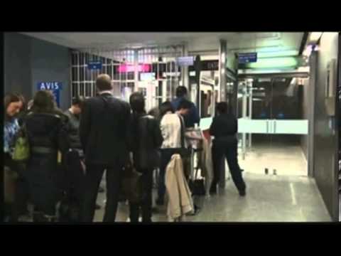 Luka Magnotta- 'Canadian cannibal' collapses in court while video evidence is shown - Mail Online