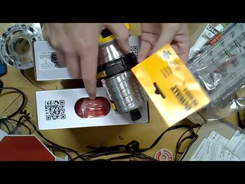 Цанга DeWALT для фрезеров DW613/DW620/DW621/D26200, d=6,35 мм Цанга DeWALT для фрезеров DW613/DW620/DW621/D26200, d=6,35 мм