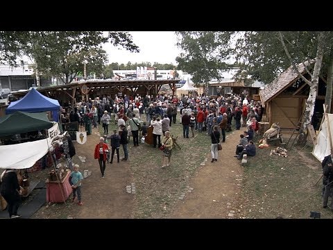 Historisches Dorf feiert seine Vollendung