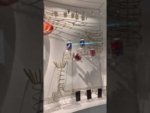 Lindt Chocolate factory in Switzerland hands out chocolate samples in a very cool way!