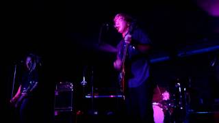 Nada surf - Love goes on! (The go-betweens)