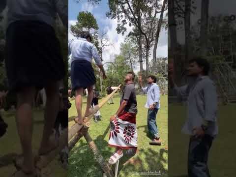 පැද්දෙන ගහේ පැද්දි පැද්දි ගියපු ලවන්..😹🙉🌞🍂🙈#lavan #shorts #viral