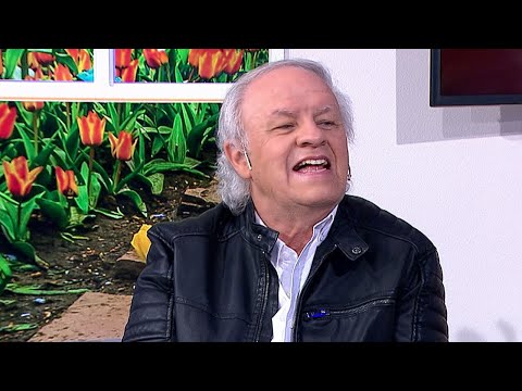 César "Banana" Pueyrredón performs in "La llamada" every Tuesday at the Astros Theater.