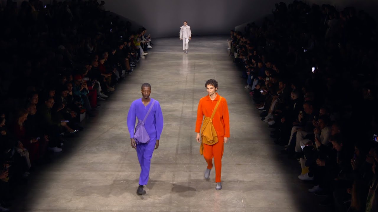 Watch video Issey Miyake Mens Fall Winter 2023 Now Issey Miyake Mens Fall Winter 2023