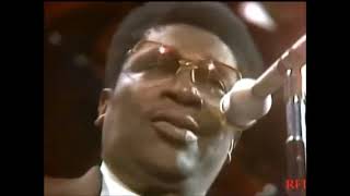 Jerry Reed &amp; B B  King   I Just Can't Leave Your Love Alone