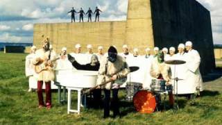 Download lagu The Beatles - Flying (complete 9:38 version) mp3 Download lagu The Beatles - Flying (complete 9:38 version) mp3