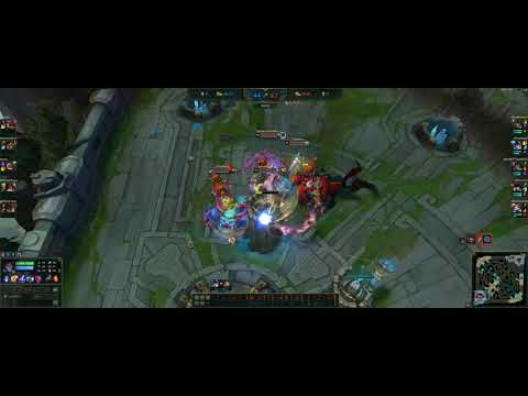 Sylas becomes MASSIVE after stealing Cho Gath's ult