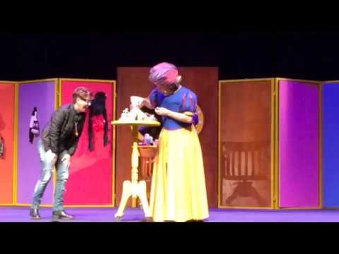 #teatro  Mãe Jatira - Cada um com seus Pobrema - Marcelo Medici