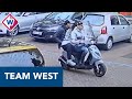 Tasjesdieven slaan toe vanaf scooter - Team West