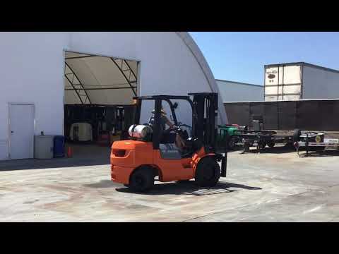 TOYOTA 6000LB 7FGU30 PNEUMATIC TIRE FORKLIFT