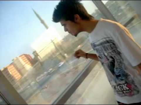 Halley Dreams - Daha Çok Var Klip 2010