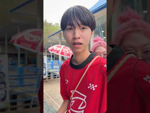 มัวแต่ป้อนนมปลา🤣