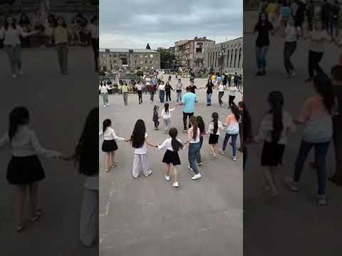 Սովորում ենք ազգային պարեր. Մշակութային երեկո Գորիսում