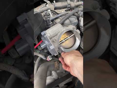 2008 GMC Sierra 1500 Throttle body assembly Replacement (2007-2013)