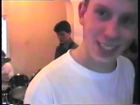 Explosive Scene - Orm 'n' Cheep's Phantasmagoric Extravaganza