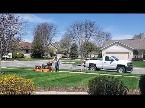 Striping Lawn with Walkbehind mower | Scag Swz 48