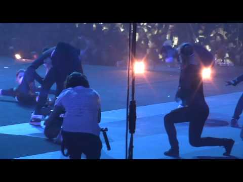 John B & Kirsty Hawkshaw - Connected (McMash Clan Remix)