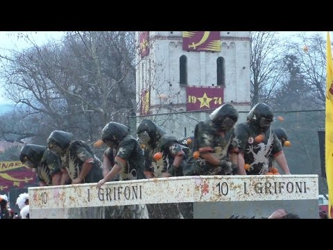 Battaglia arance carro da getto I Grifoni - Carnevale Ivrea 2016