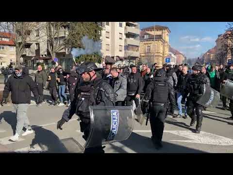 Away ultras arrive in style with police, flares and chants for Maribor 2-0 Olimpija 19 Feb 2023