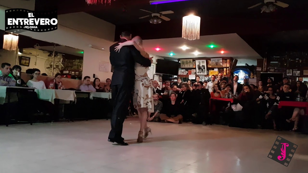 ELISAVETA MUÑOZ & EZEQUIEL MARTINEZ || Por que razón