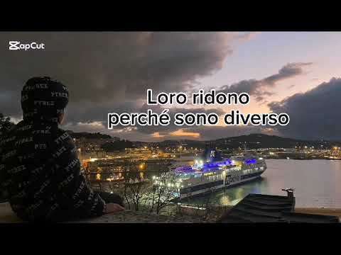 Loro ridono perché sono diverso🥱