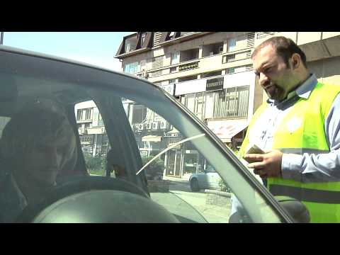 POLICI NË TË KUQEN  - Humor nga Emisioni 3T