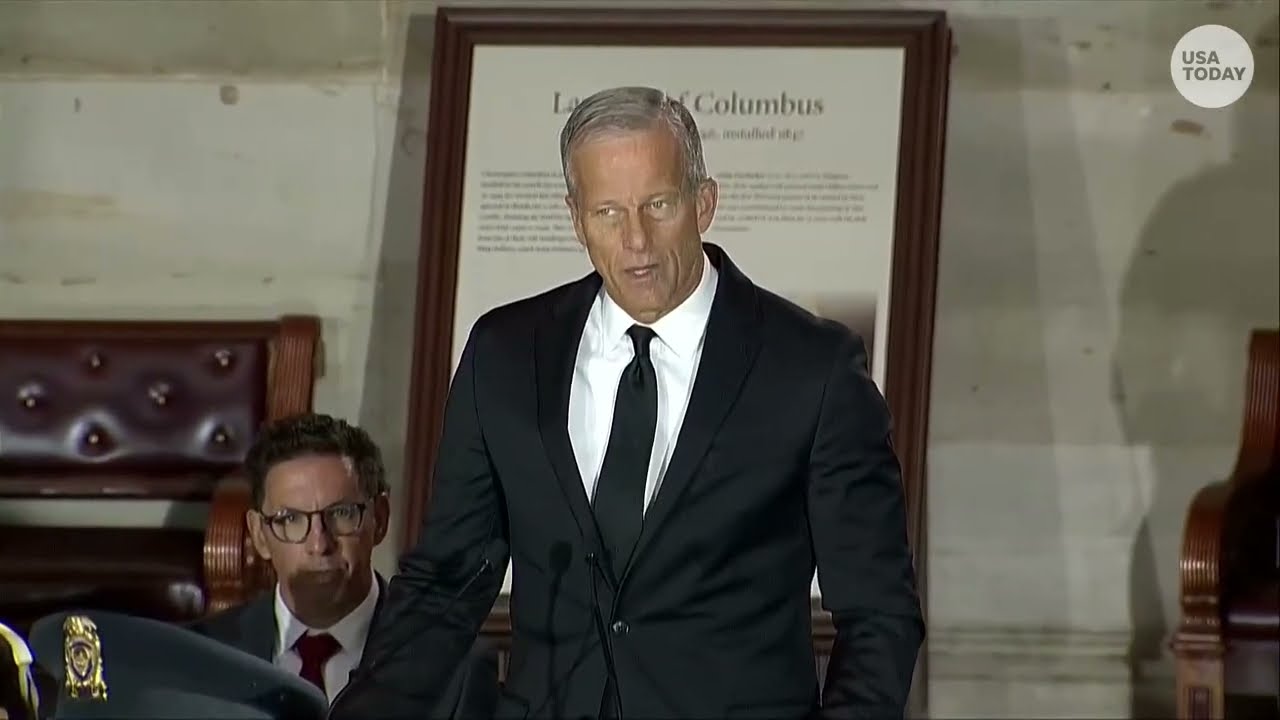 Sen. John Thune tears up during tribute to Lindsey Graham at Capitol Rotunda ceremony