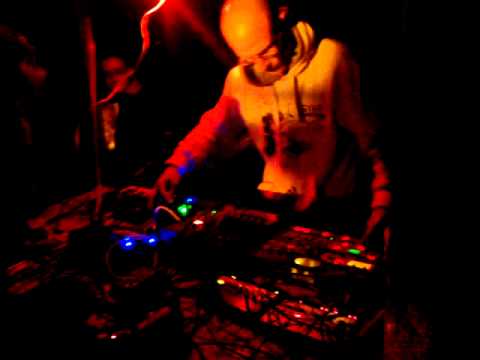 Barouf aka Les Enfants Sages live. AmpollinoTek2k14