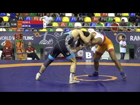 1/4 FS - 61 kg: A. YADAV (IND) v. M. AKTAS (TUR)