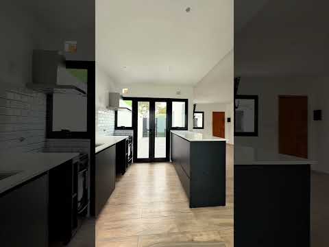 Casa en venta en la Plata. Buenos Aires #inmobiliaria #invierteenbienesraices #bienesraices