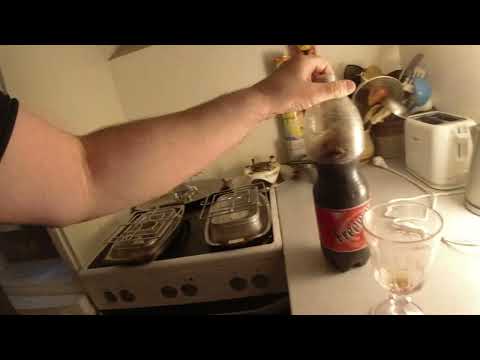 MongoTV_10133 - Del 2 - SPISER SKÅL OSTEKIKS FRA NETTO MANDAG AFTEN