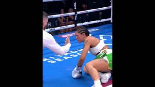 Download lagu WOW! Elif Nur Turhan Wipes Out Shauna Browne In First Round 💥 mp3