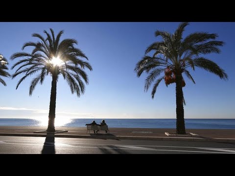 Vor die Tür nur mit Passierschein: Wochenend-Lockdowns in Frankreich
