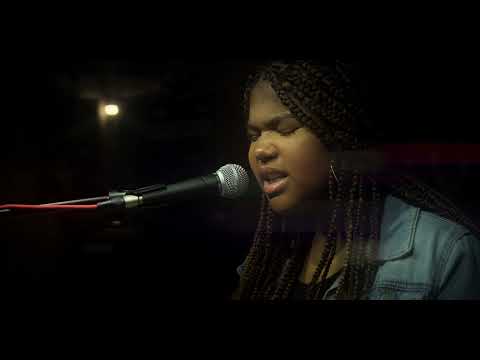 SDETV - IN STUDIO PERFORMANCE 10 : SOFIA ALJANDRA - "EASY ON ME" ADELE COVER