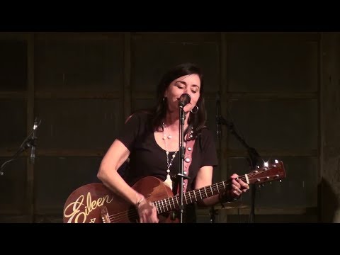 download lagu mp3 mp4 Eileen rose, download lagu Eileen rose gratis, unduh video klip Eileen rose