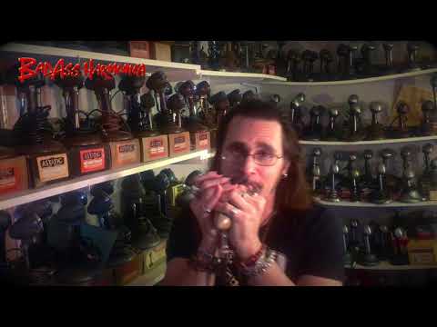 Microphone Monday #37 - Blues Harmonica - Aiwa M20