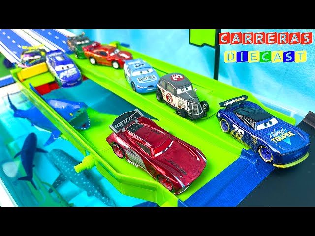 Vídeo relacionado con Disney Cars Rayo Mcqueen Parche Decorativo Termoadhesivo 8,2 x 5,1cm
