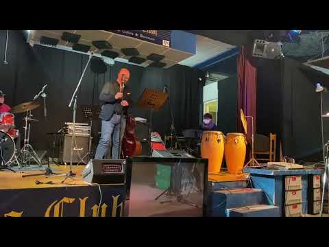 “Mack the Knife”(live from Pentalfa Club)