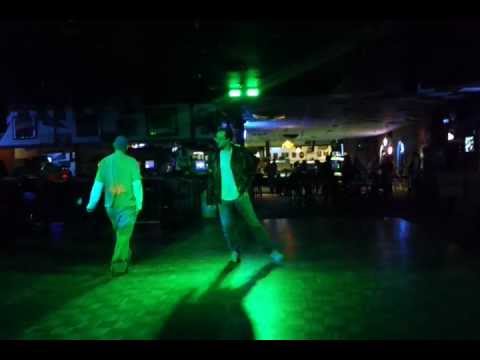 Fatboy Slim - A Little Less Conversation (OFFICIAL Club BIT)