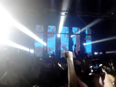 Cream 21st Birthday - Like Mike Crowd Surf