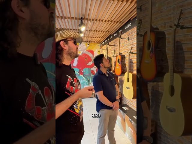 Vídeo relacionado con Heavy Metal Guitarra Rocker Rock Star Música Rock and Roll Camiseta