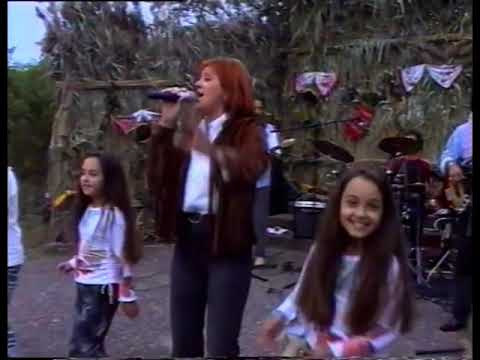 2004.09.19 Sărbătoarea vinului - Ghioroc