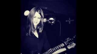 Bat Wing - The Juliana Hatfield Three