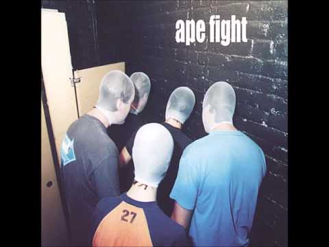 Ape Fight - Kick in the Nuts