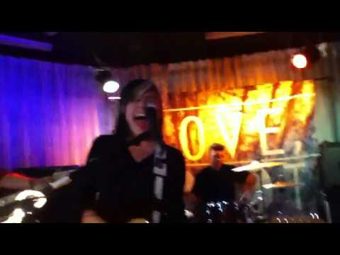 Love, Robot ft. Ray Hodge - There's So Much Beauty In A Sto