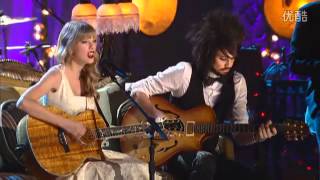 Taylor Swift Performs &quot;Eyes Open&quot;  Live at the VH1 Storytellers