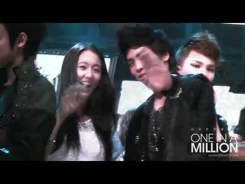 fancam 101231 SHINee Jonghyun wink + say hi to fancam @ M  GYDJ